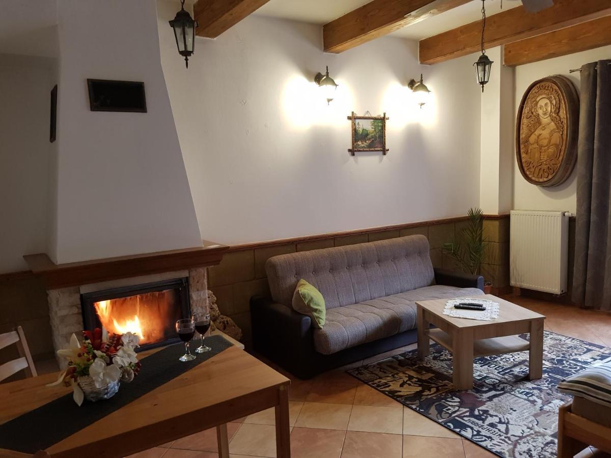 Ubytovanie Pod Hradom Sklene Teplice Luaran gambar