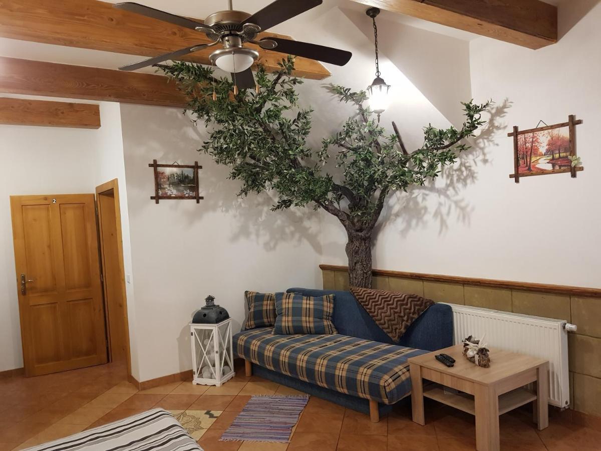 Ubytovanie Pod Hradom Sklene Teplice Luaran gambar